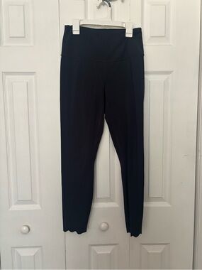 90 Degree By Reflex Navy Blue High-Rise Scallop Hem Leggings